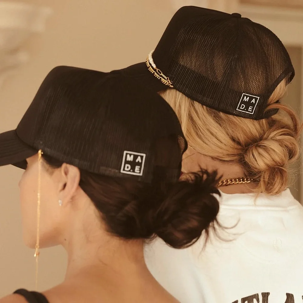 OTTO - MAD.E Hats Trucker Hat in Black with Chains - Picture 2 of 10